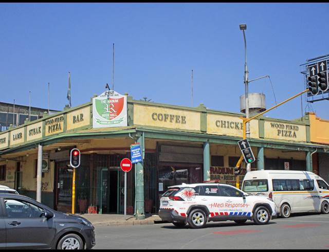 570M² BUILDING FOR SALE IN ORANGE GROVE